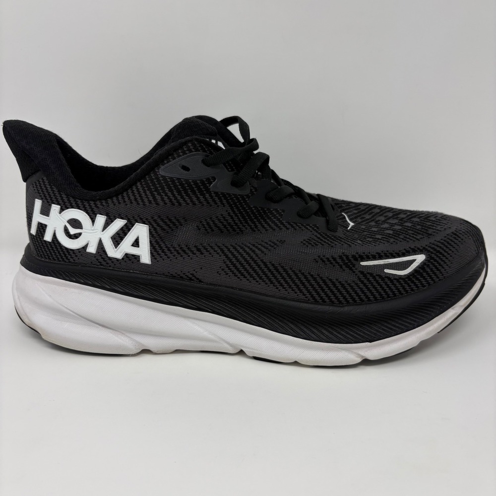 Hoka Clifton 9 Mens Size 9.5 Black White Athletic Running Shoes Sneakers
